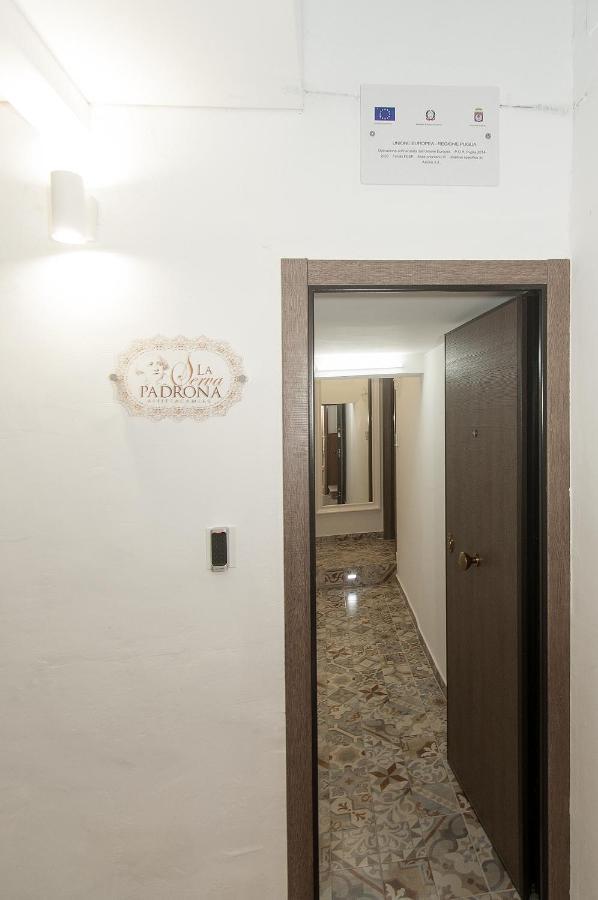 La Serva Padrona Taranto Bagian luar foto